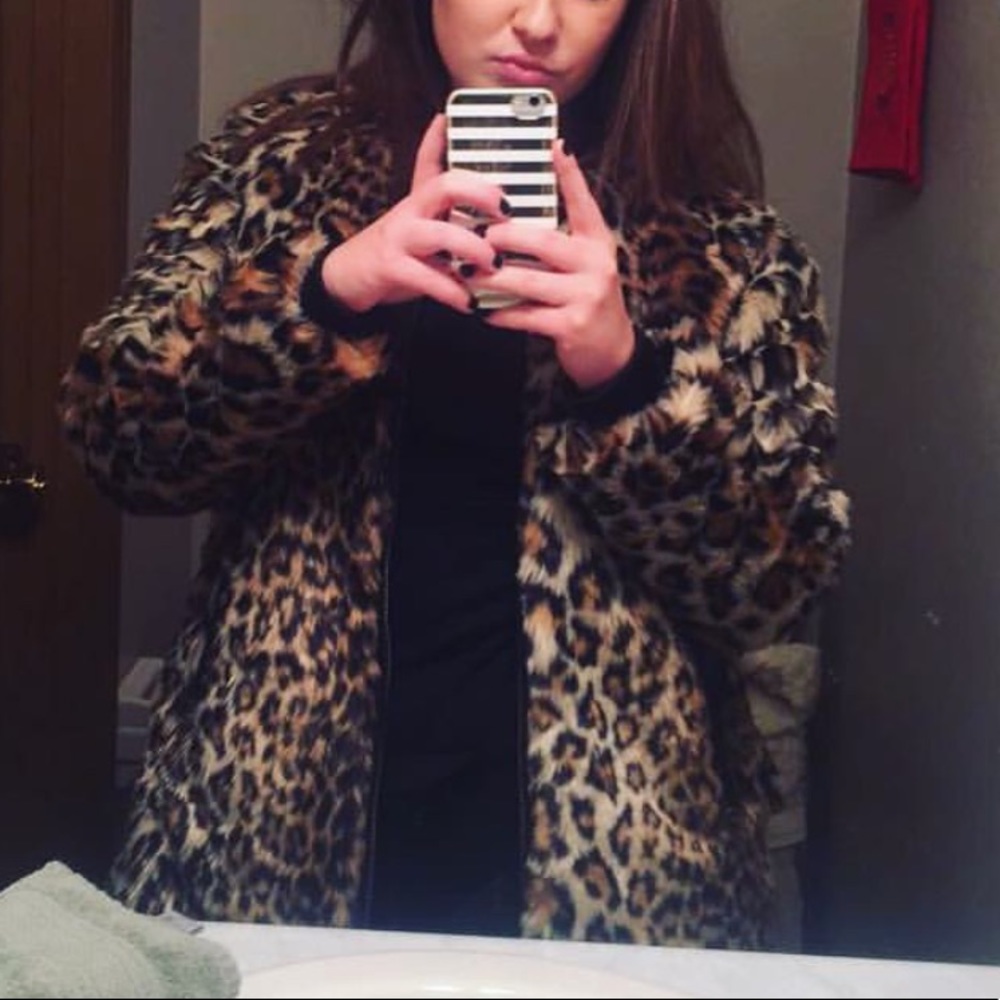 Long fur leopard coat